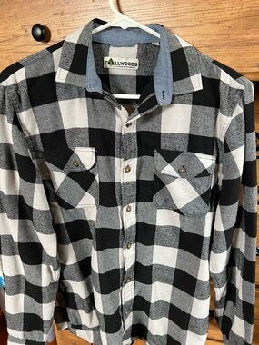 Tallwoods Men’s Black & White Buffalo Plaid Button-Up Shirt